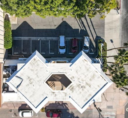 Exterior, Facade, None