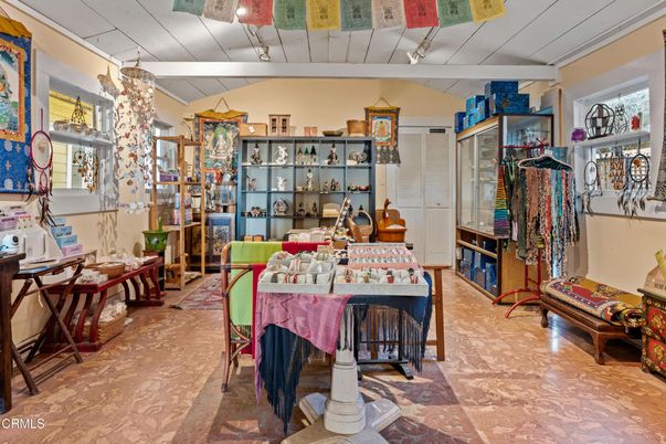 Dining room, Interior