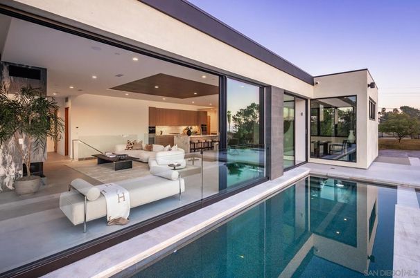 Exterior, Pool, Recessed Lighting
