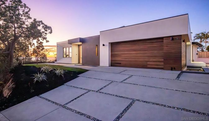 Attached, Exterior, Facade, Modern