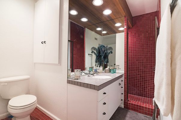 Bathroom, Interior, Recessed Lighting, Tile Countertops