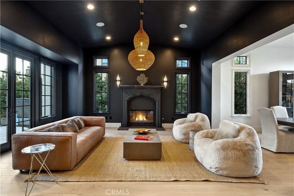 Fireplace, Interior, Living room, Pendant Lights, Recessed Lighting, Wood Texture Flooring