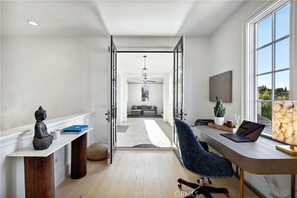 Home Office, Interior, Recessed Lighting, Wood Texture Flooring