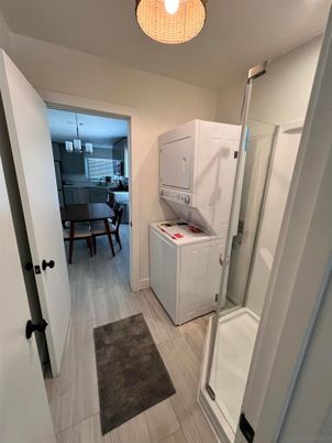 Dining room, Interior, Kitchen, Washer