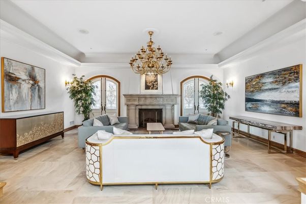 Chandelier, Fireplace, Interior, Living room, Recessed Lighting