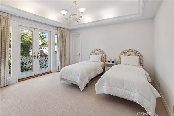 Bedroom, Chandelier, Interior