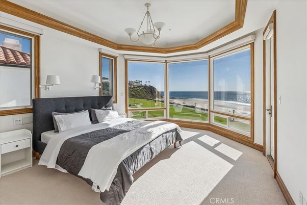 Bedroom, Interior, Water