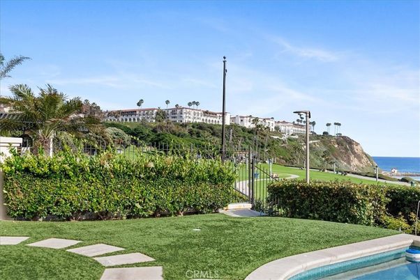 Exterior, Pool, Water