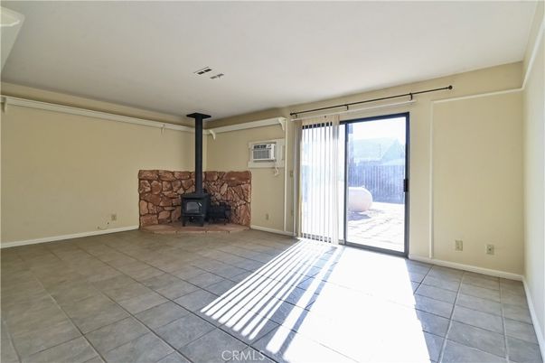 Empty room, Fireplace, Interior