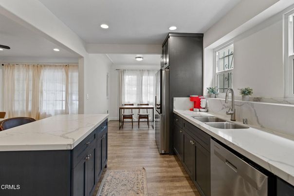 Dining room, Interior, Kitchen, Recessed Lighting, Wood Texture Flooring