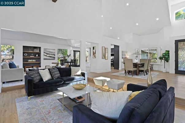 Dining room, Interior, Living room, Recessed Lighting, Wood Texture Flooring