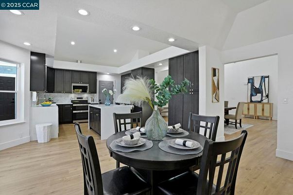 Dining room, Interior, Kitchen, Recessed Lighting, Wood Texture Flooring