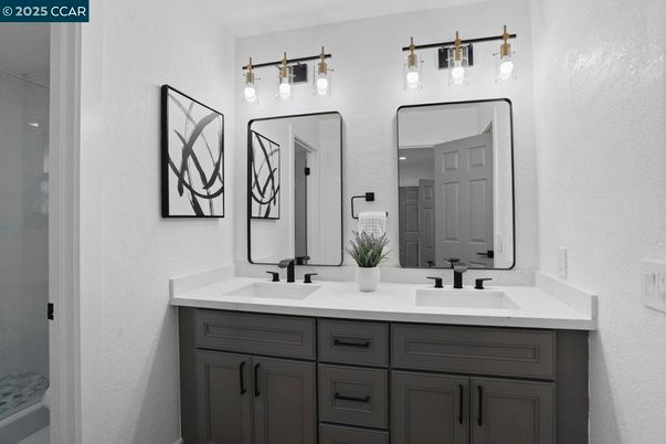 Bathroom, Dual Sink Vanities, Interior