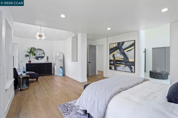 Bedroom, Interior, Pendant Lights, Recessed Lighting, Wood Texture Flooring