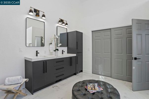 Bathroom, Dual Sink Vanities, Interior, Marble