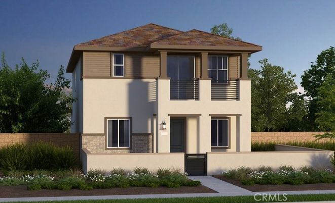 Exterior, Facade, Modern