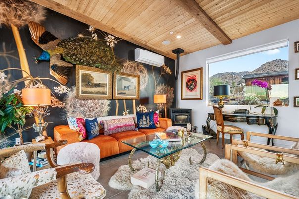 Interior, Living room, Recessed Lighting, Wooden Beams, Wooden Ceilings
