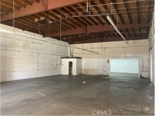 Garage, Interior, Wooden Beams
