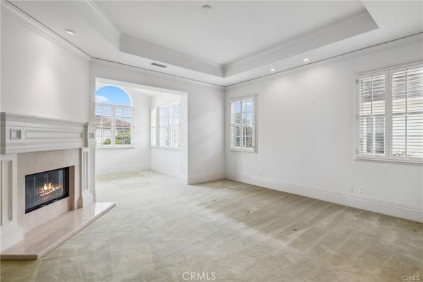 Empty room, Fireplace, Interior, Recessed Lighting