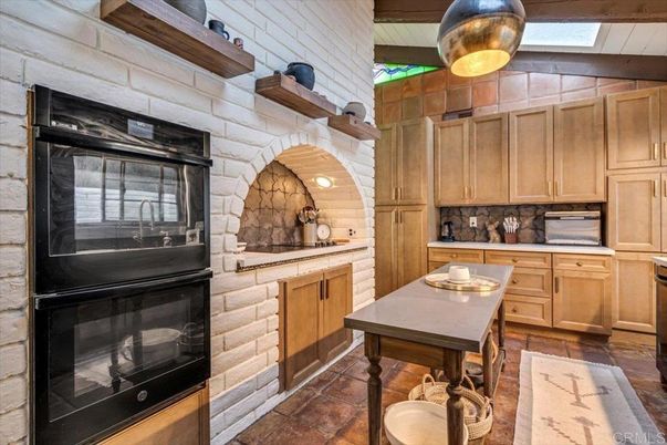 Interior, Kitchen, Pendant Lights, Stone Walls
