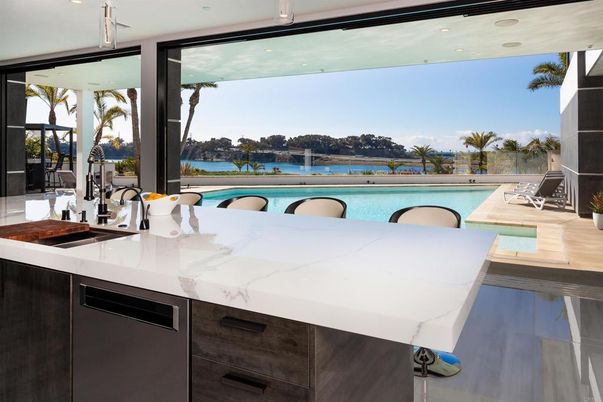 Interior, Kitchen, Recessed Lighting, Water