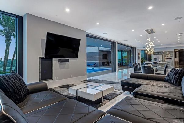 Dining room, Interior, Living room, Pendant Lights, Recessed Lighting
