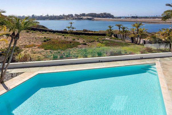 Exterior, Pool, Water