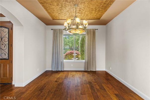 Chandelier, Empty room, Interior, Wood Texture Flooring
