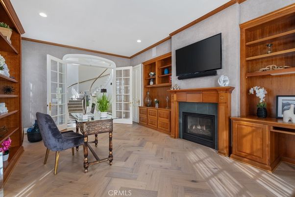Fireplace, Home Office, Interior, Recessed Lighting, Wood Texture Flooring