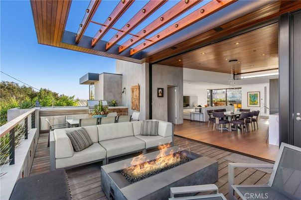 Exterior, Pendant Lights
