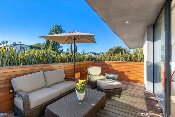Exterior, Wood Texture Flooring