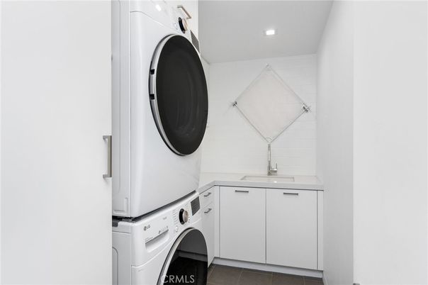 Interior, Recessed Lighting, Washer