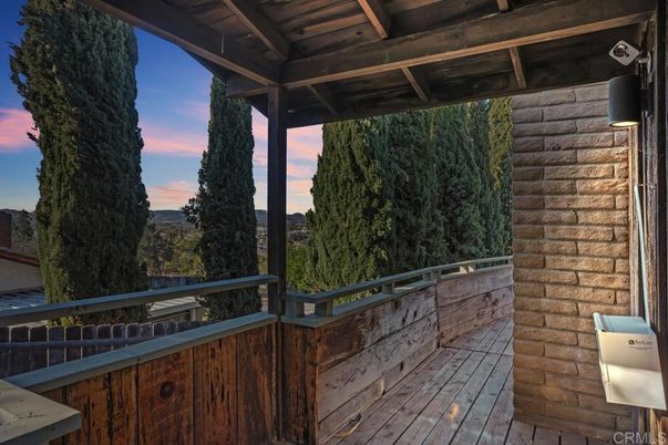 Exterior, Wood Texture Flooring