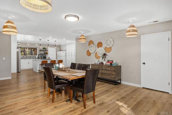 Dining room, Interior, Kitchen, Pendant Lights, Recessed Lighting, Wood Texture Flooring