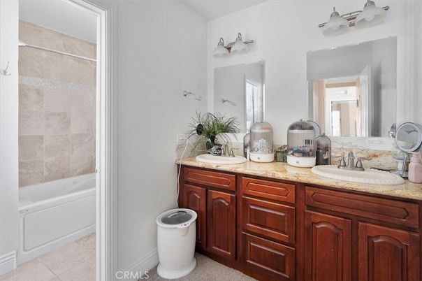 Bathroom, Dual Sink Vanities, Interior