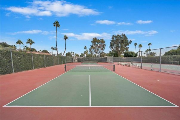 Exterior, Tennis Courts