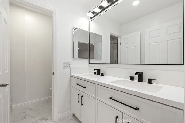 Bathroom, Dual Sink Vanities, Interior, Marble, Recessed Lighting