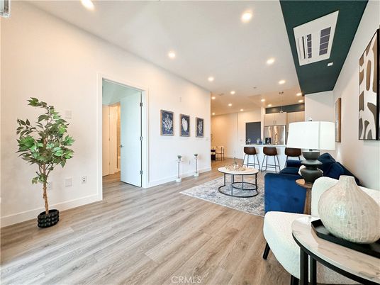 Interior, Kitchen, Living room, Recessed Lighting, Wood Texture Flooring