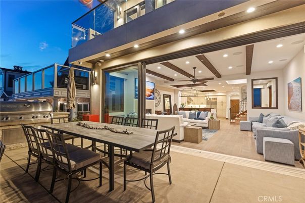Exterior, Stainless Steel Appliances