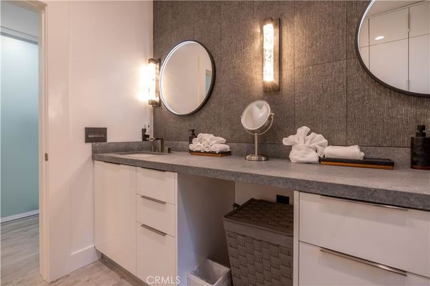 Bathroom, Dual Sink Vanities, Interior, Wood Texture Flooring