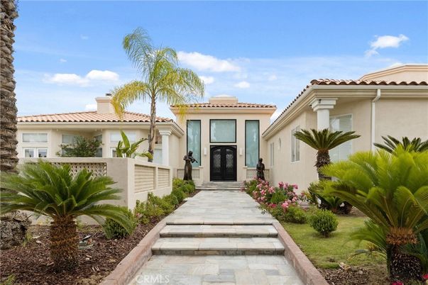 Exterior, Facade, Mediterranean