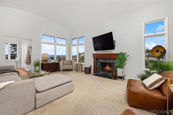 Fireplace, Interior, Living room, Water