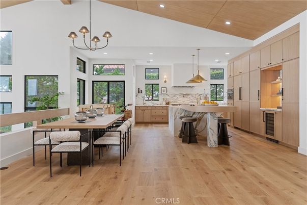 Chandelier, Dining room, Interior, Kitchen, Pendant Lights, Recessed Lighting, Wood Texture Flooring