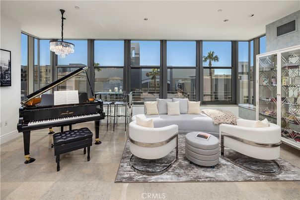 Chandelier, Interior, Living room, Piano, Recessed Lighting