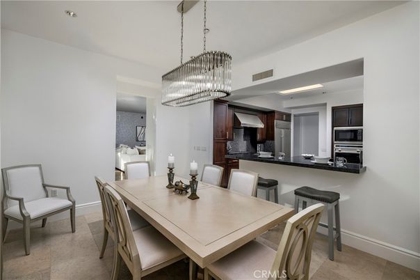 Chandelier, Dining room, Interior, Kitchen, Recessed Lighting, Stainless Steel Appliances