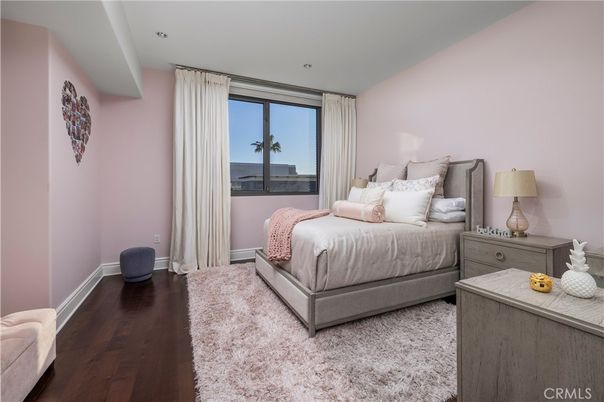 Bedroom, Interior, Recessed Lighting, Water, Wood Texture Flooring