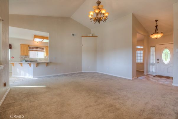 Chandelier, Empty room, Interior, Pendant Lights