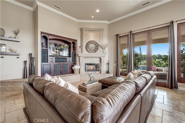 Fireplace, Interior, Living room, Recessed Lighting