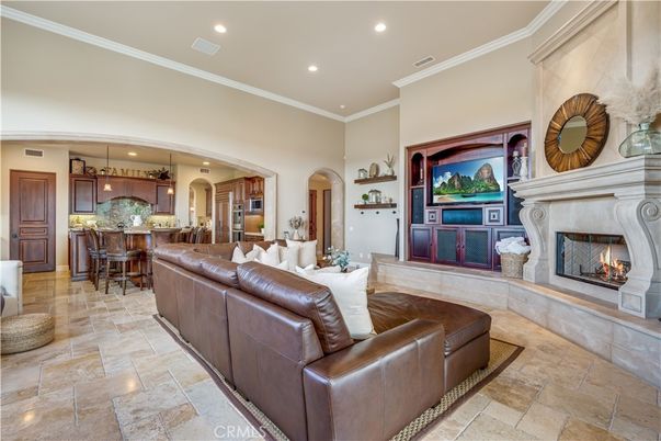 Fireplace, Interior, Kitchen, Living room, Pendant Lights, Recessed Lighting