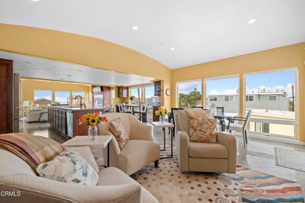 Dining room, Interior, Living room, Recessed Lighting